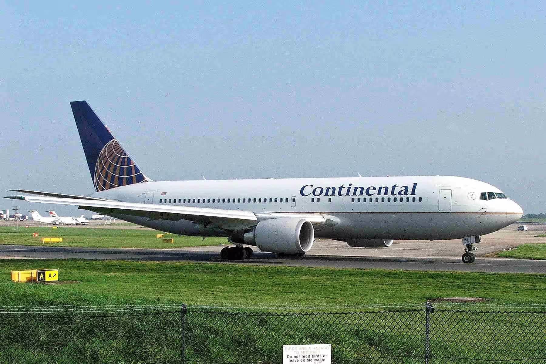 N76156 — Twin-engine aircraft
