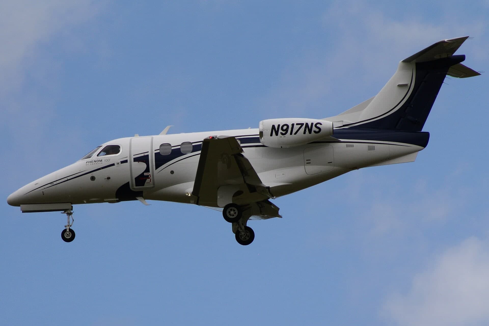 N917NS — Embraer