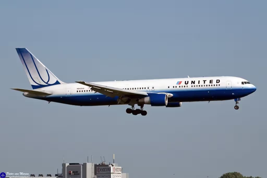 N643UA — Boeing