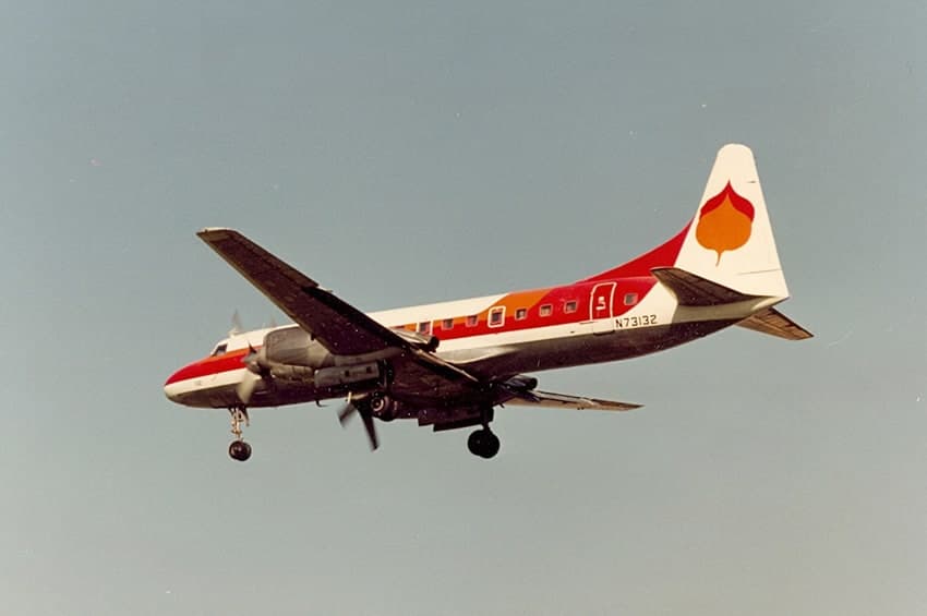 N73132 — Twin-engine aircraft