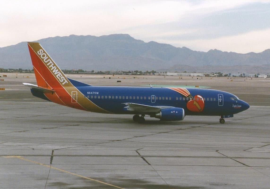 N647SW — Twin-engine aircraft