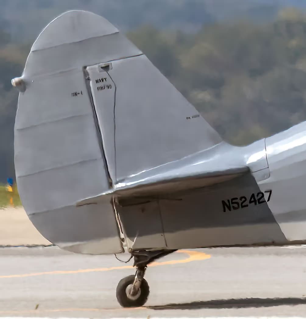 N52427 — Single-engine aircraft