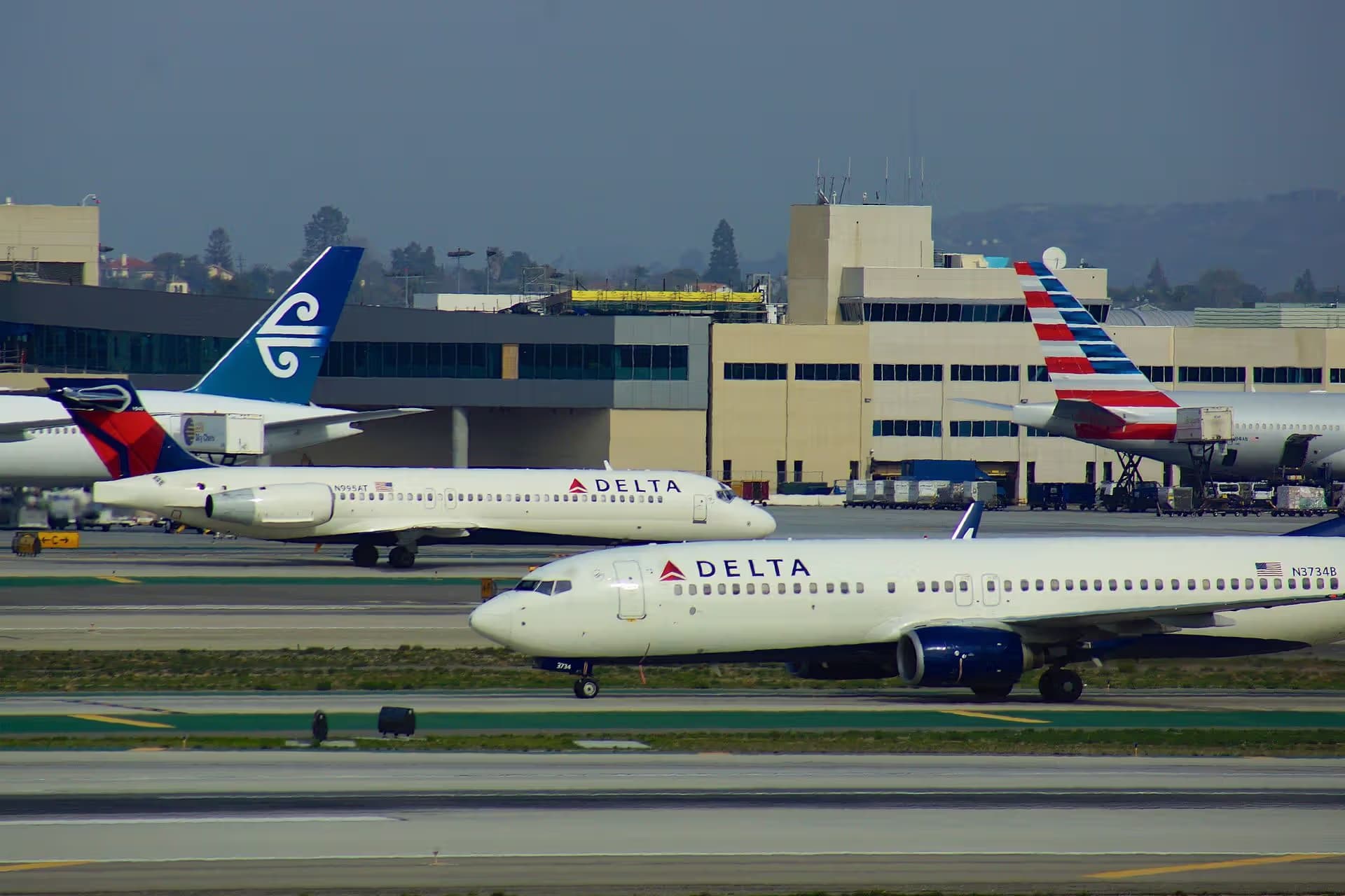 N995AT — Boeing