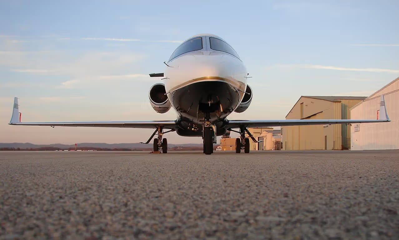 N334AF — Business jet