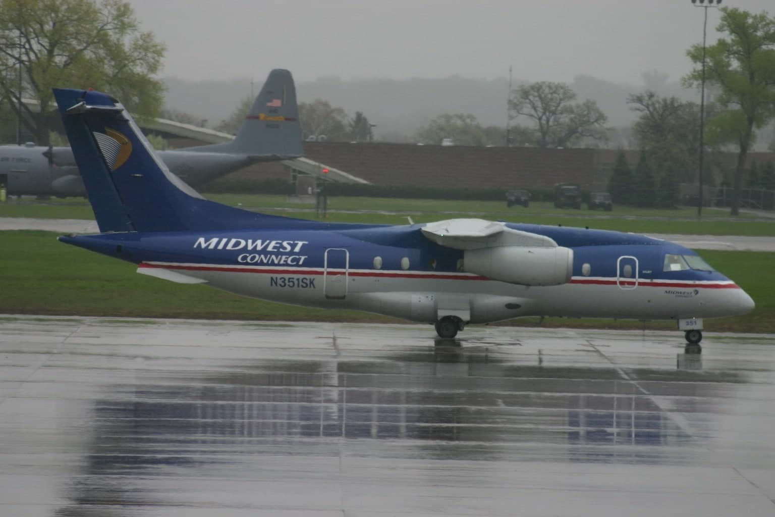 N351SK — Twin-engine aircraft