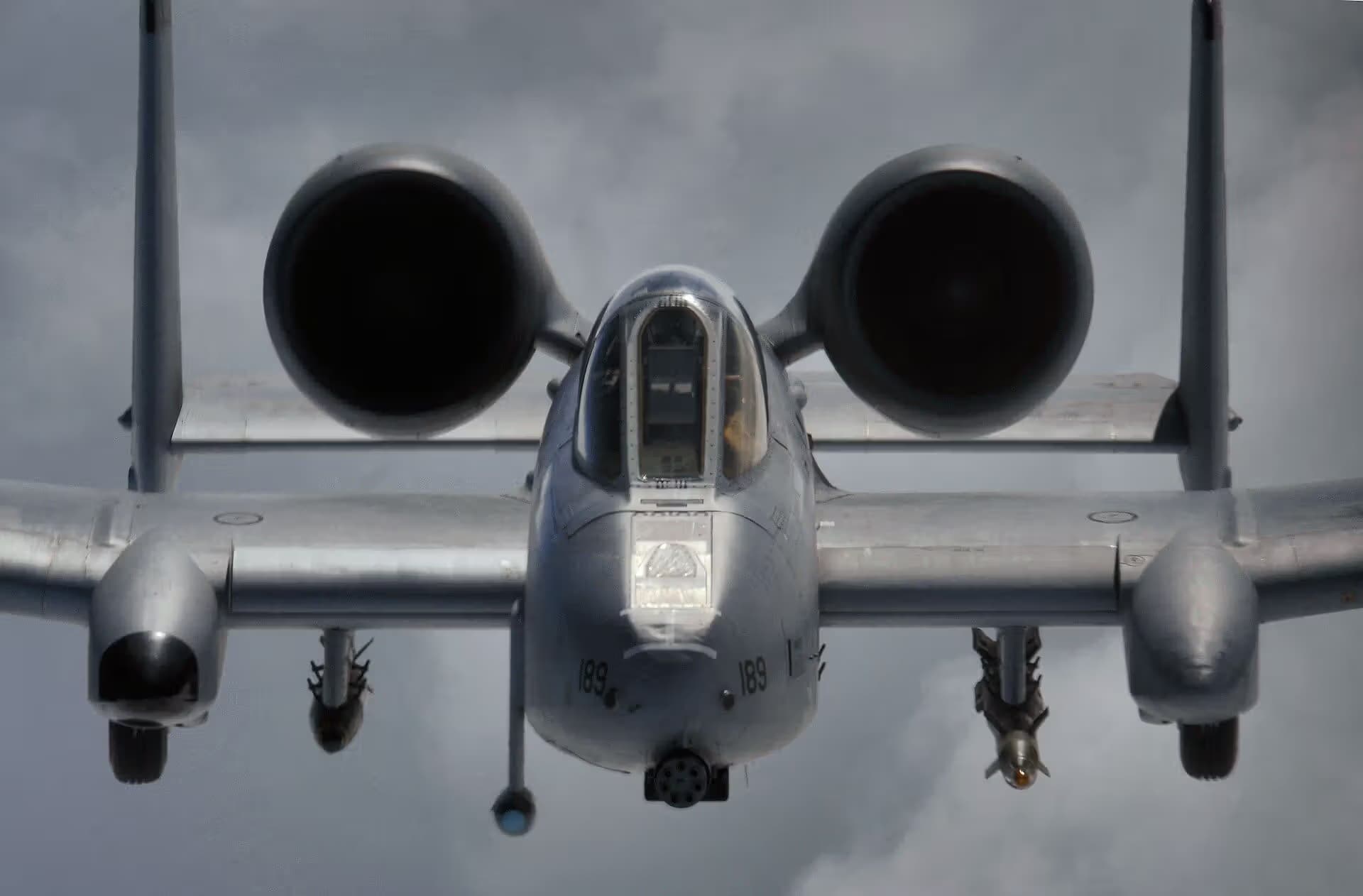 Unidentified — Twin-engine aircraft