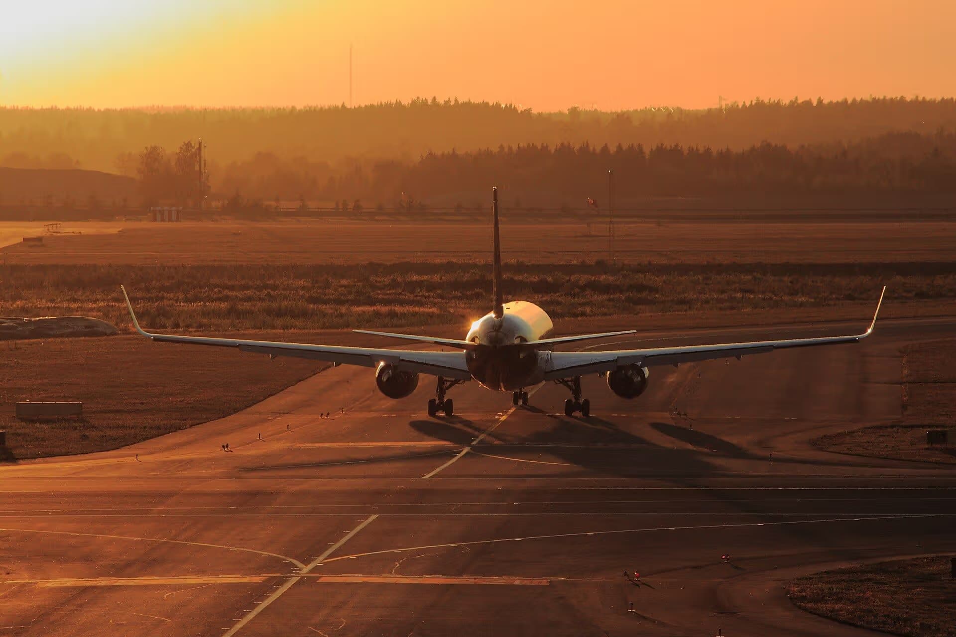 N358UP — Twin-engine aircraft