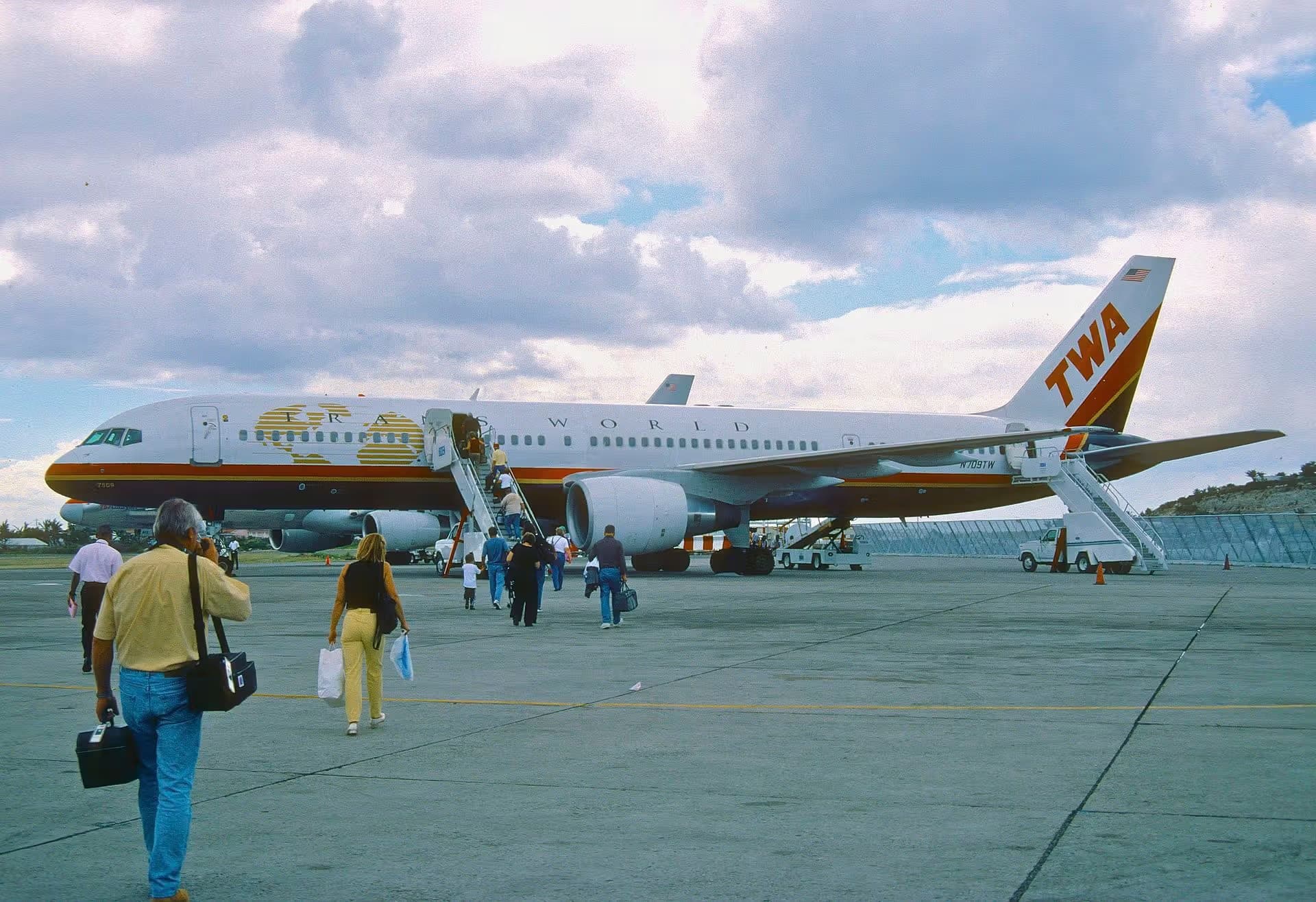 N709TW — Boeing