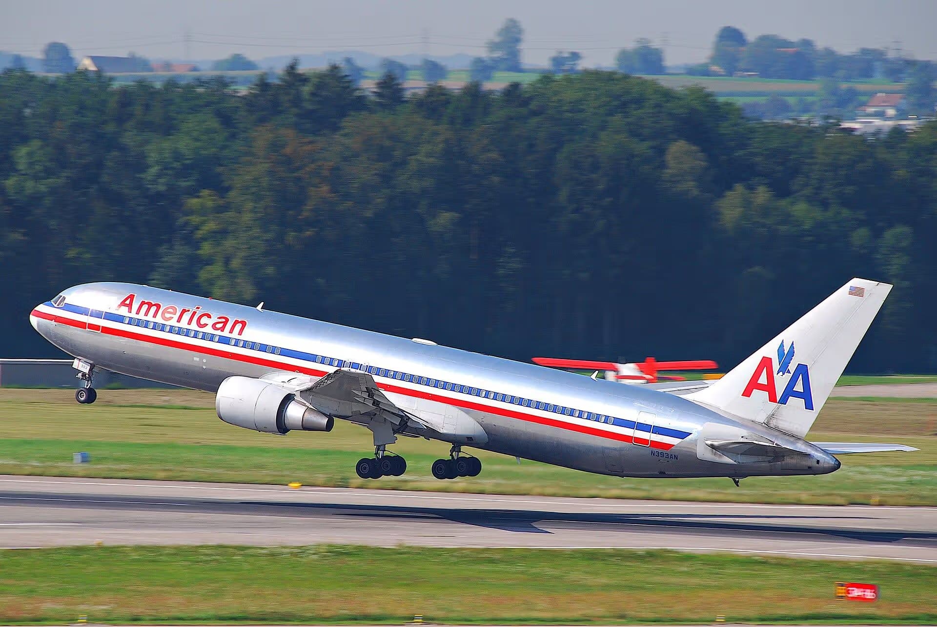 N393AN — Boeing