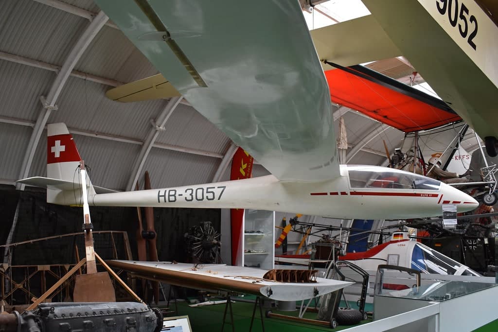 HB-3057 — Glider