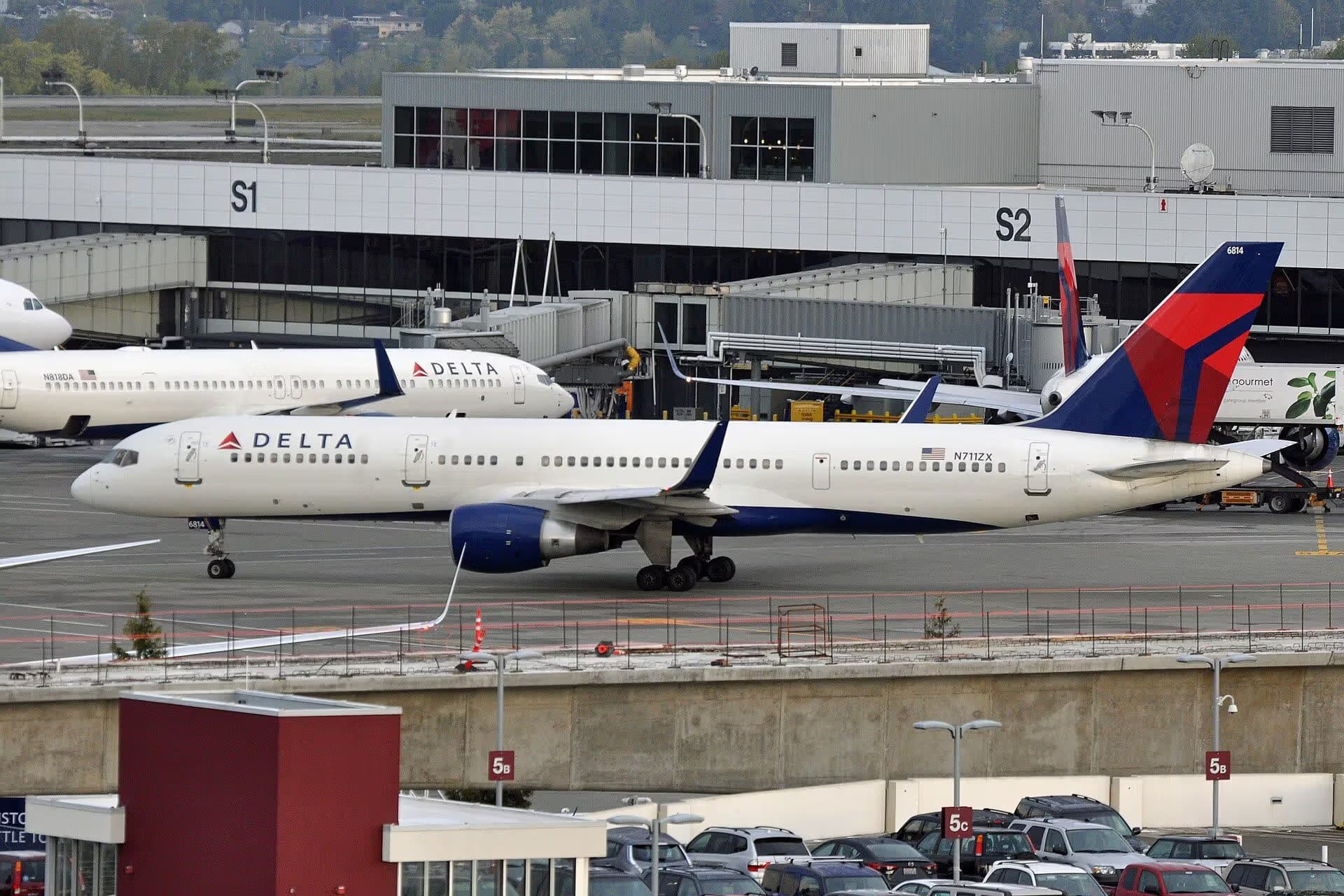 N711ZX — Boeing