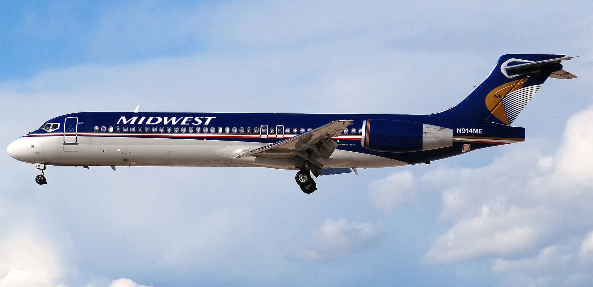 N914ME — Twin-engine aircraft