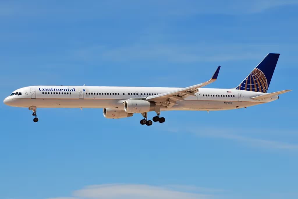 N57863 — Twin-engine aircraft