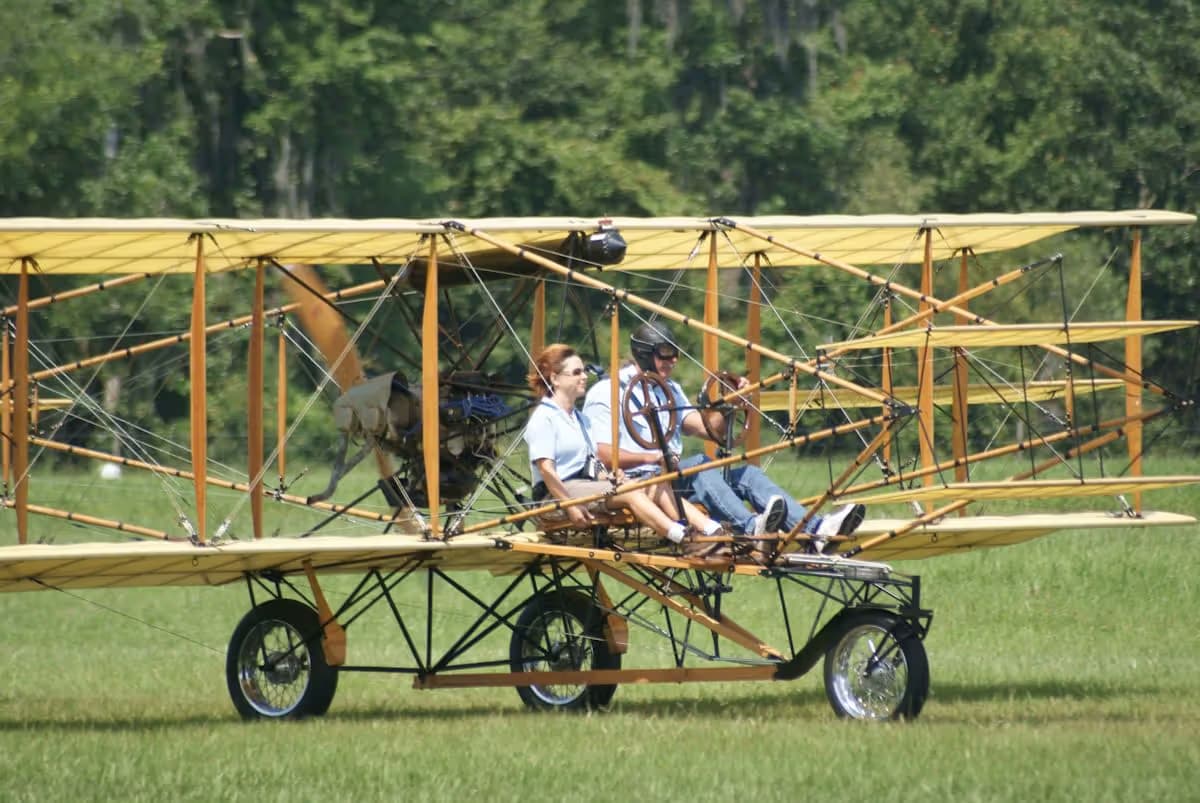 Unidentified — Aircraft