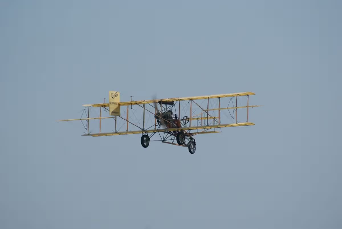 Unidentified — Aircraft