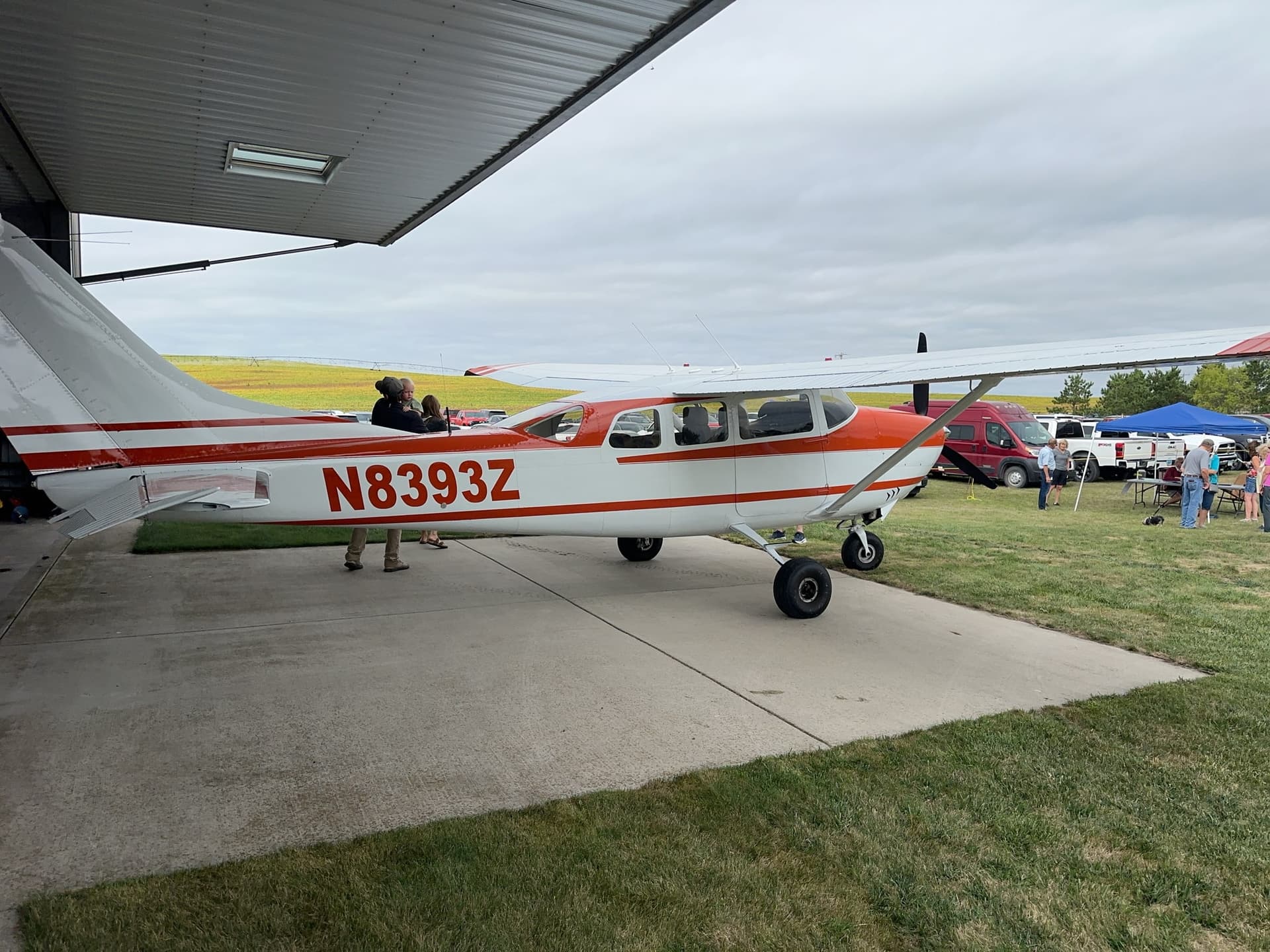 N8393Z — Cessna 210-5(205)
