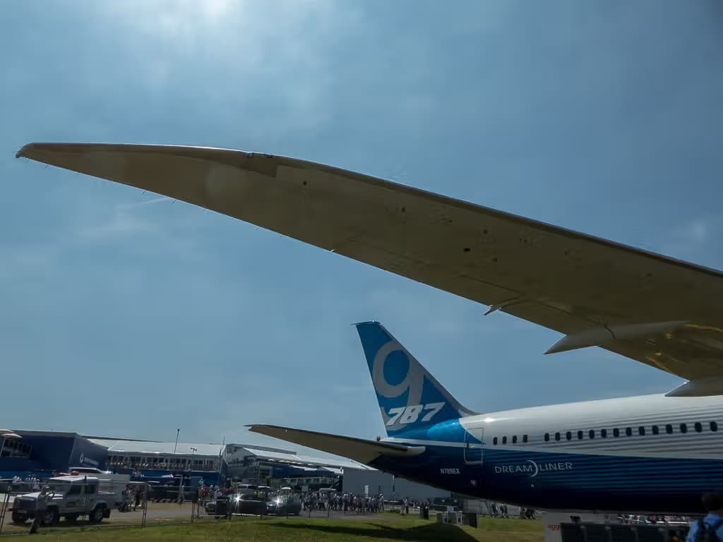 Unidentified — Boeing