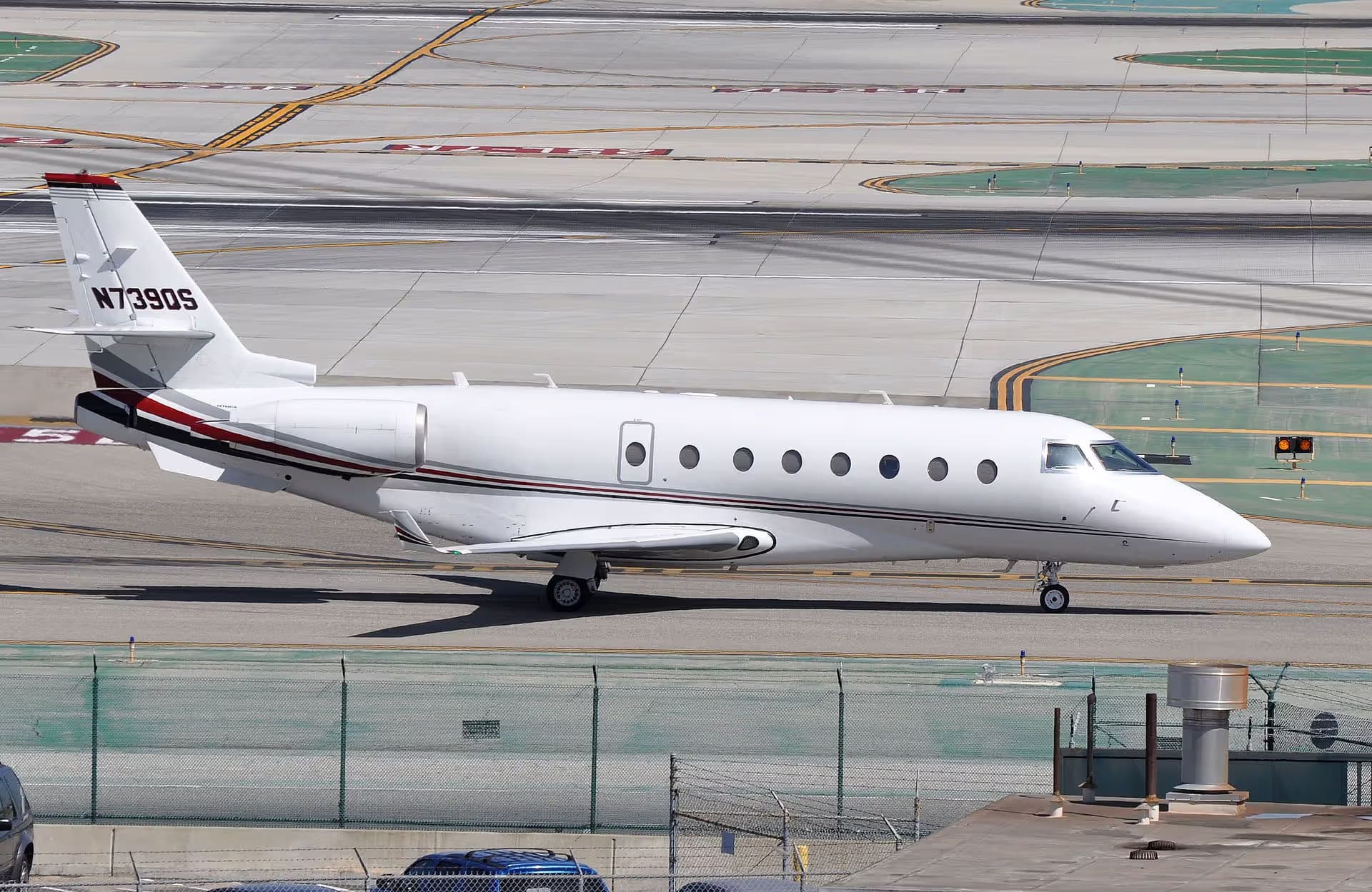 N739QS — Business jet