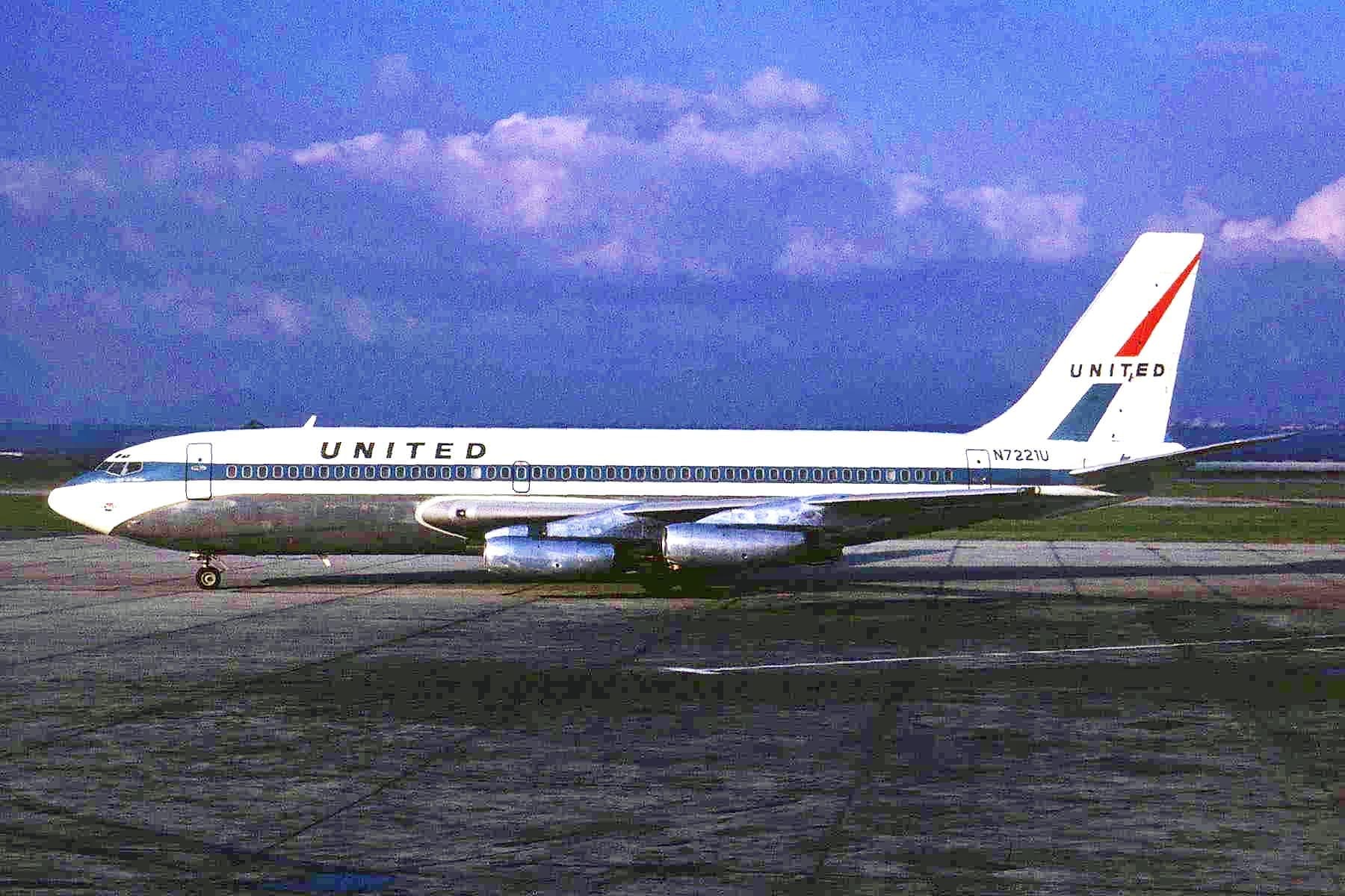 N7221U — Aircraft