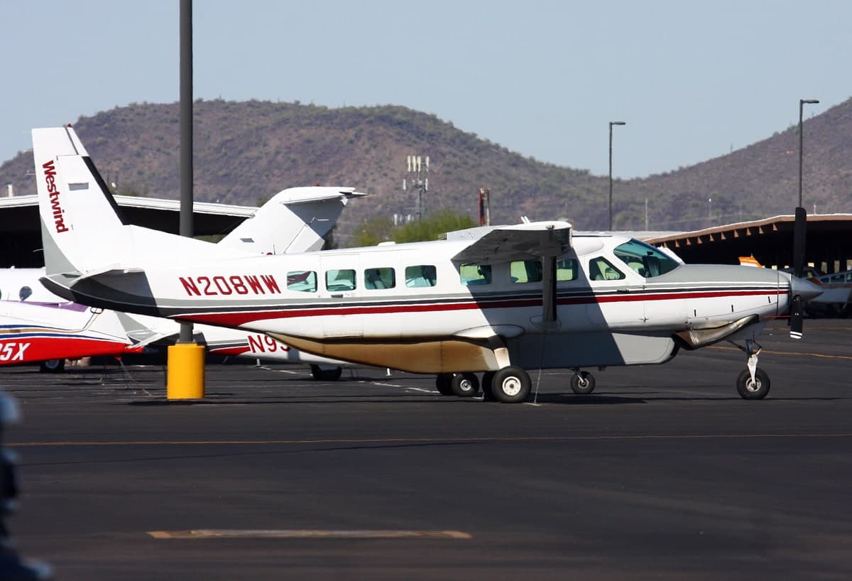N208WW — Single-engine aircraft