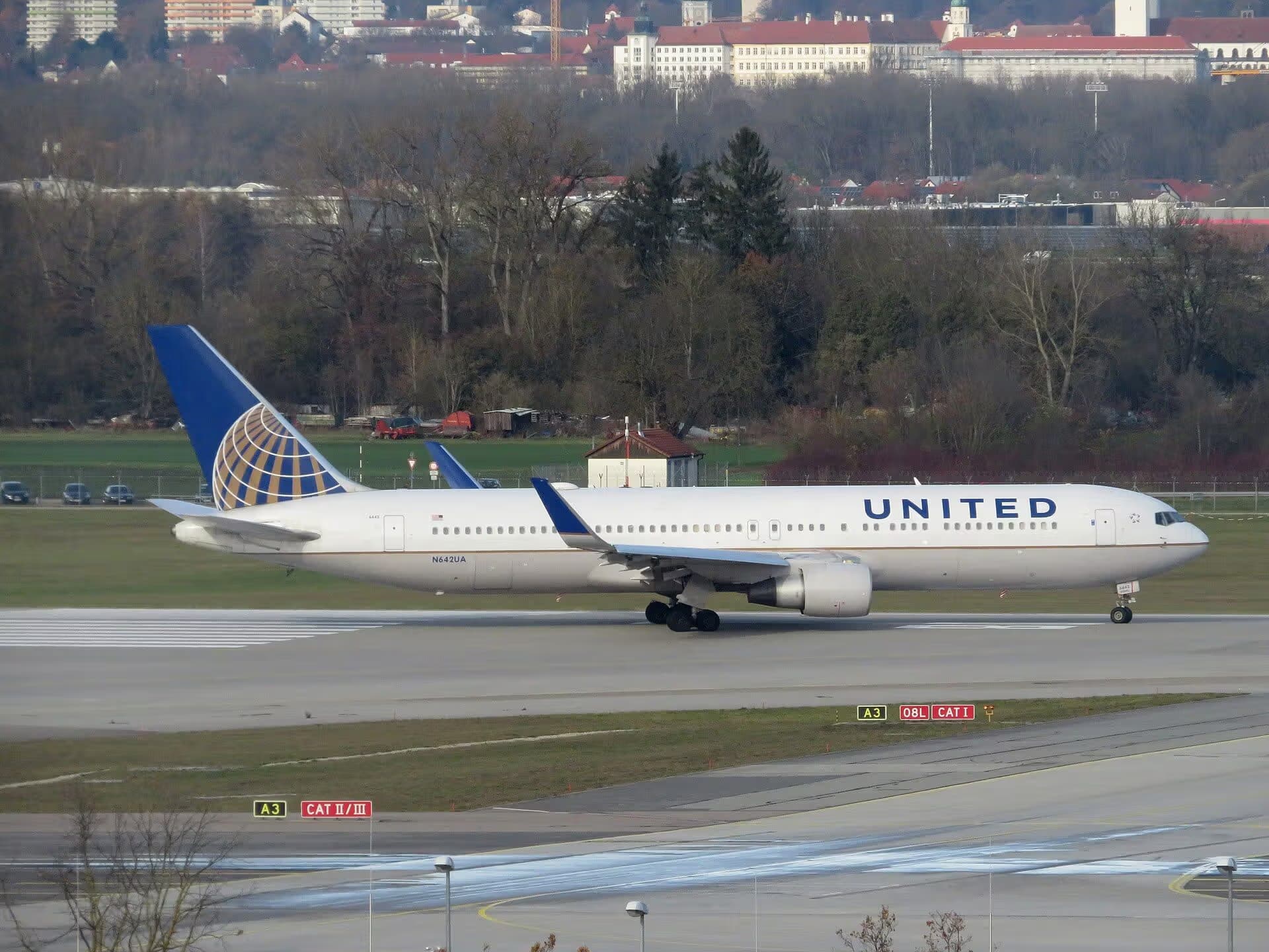 N642UA — Boeing at Munich Airport