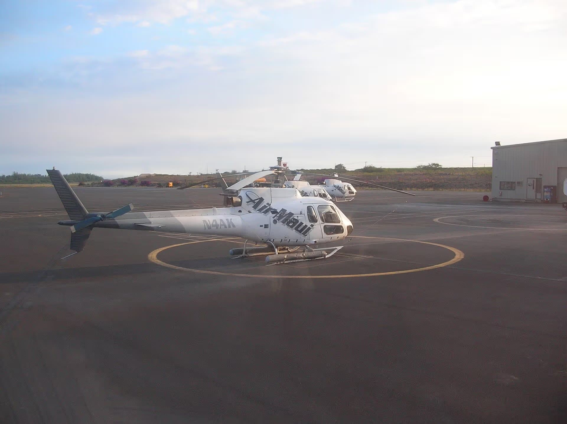 N4AK — Helicopter