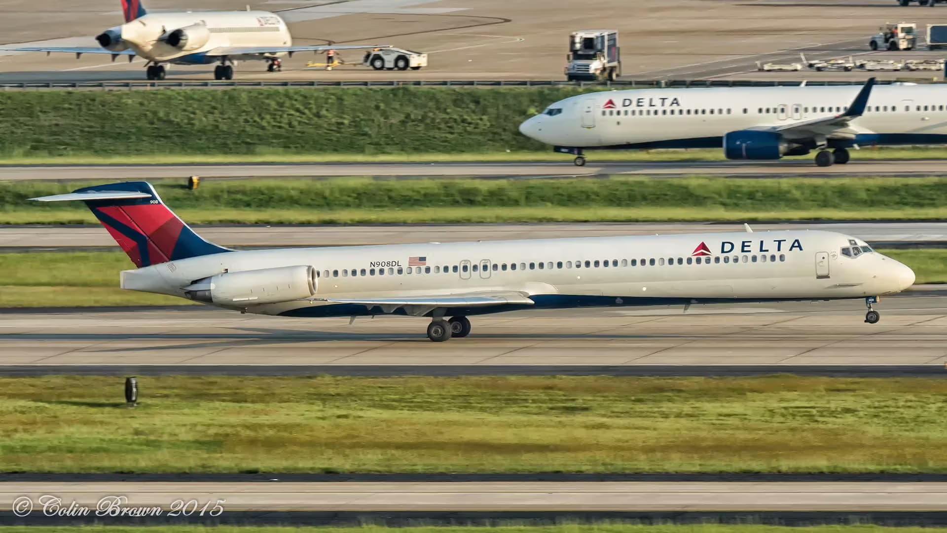N908DL — Douglas