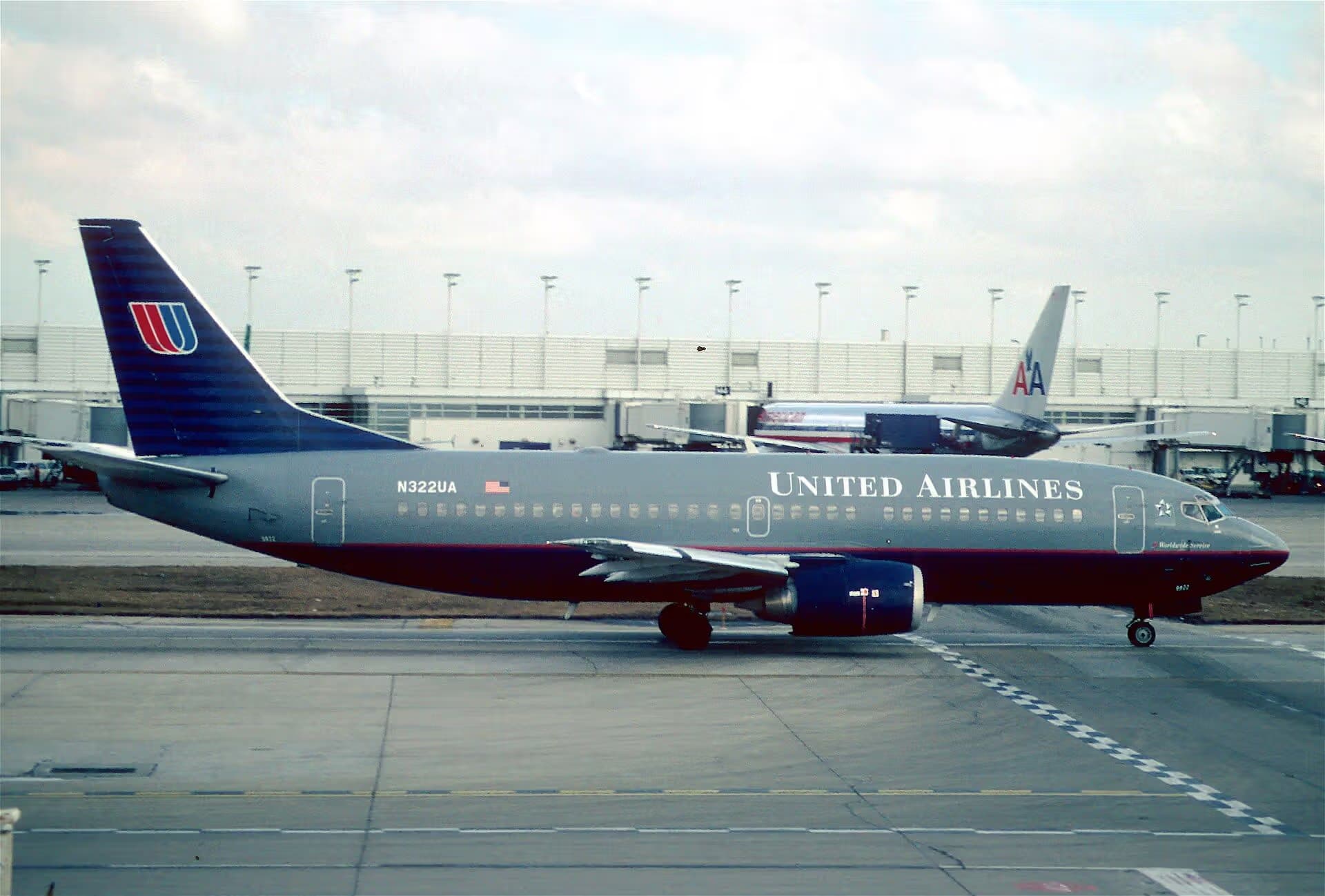 N322UA — Boeing