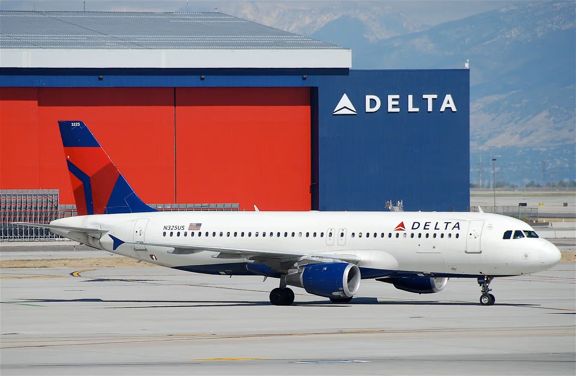 N325US — Airbus
