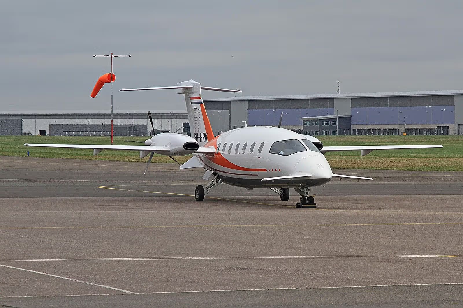 PH-HRK — Aircraft