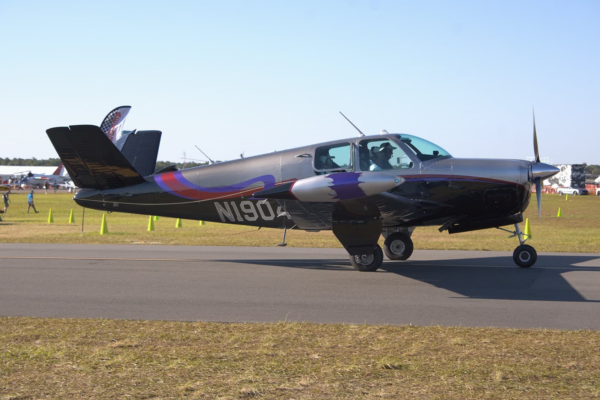 N1904 — Single-engine aircraft