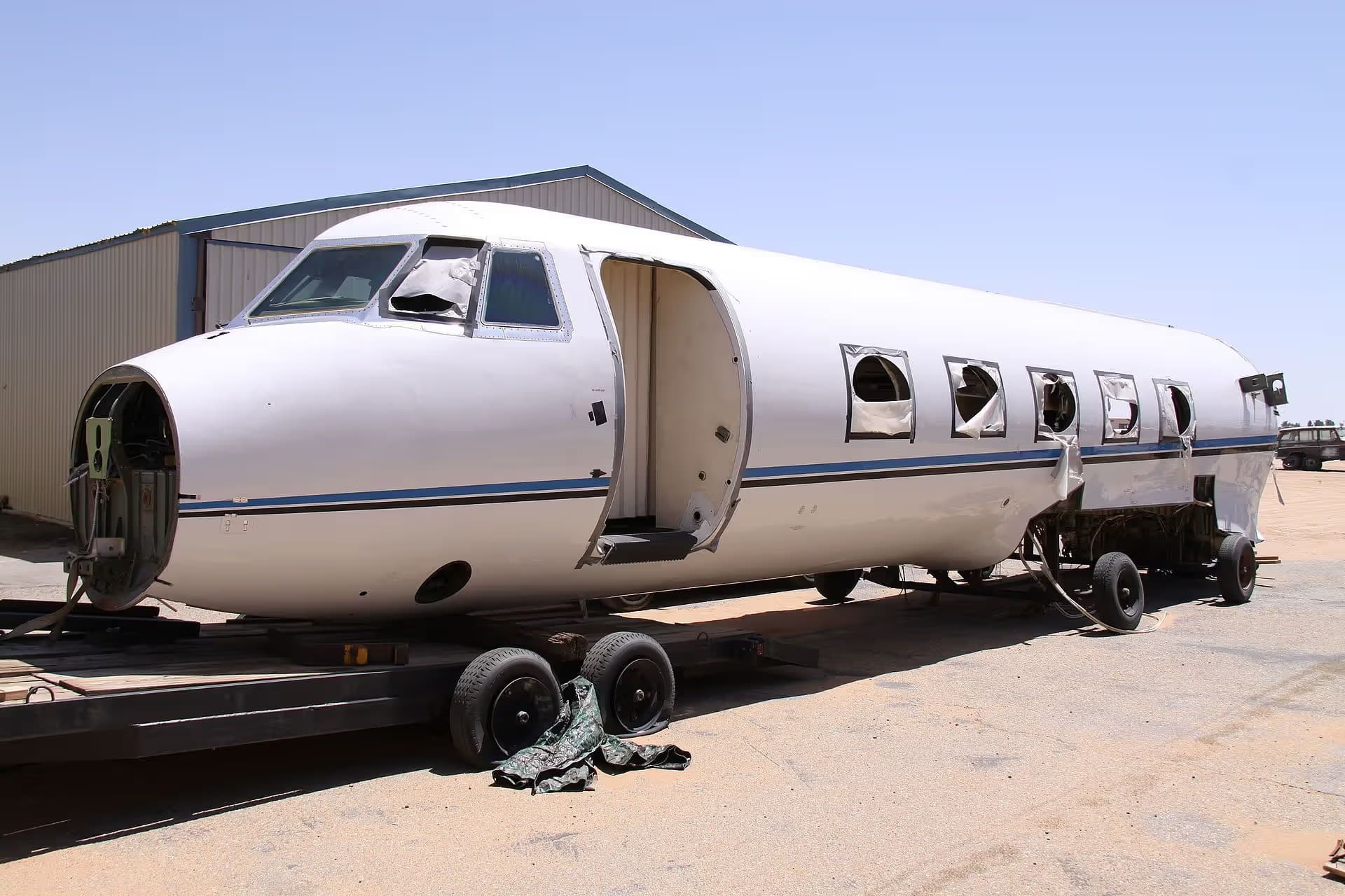 N880WE — Business jet