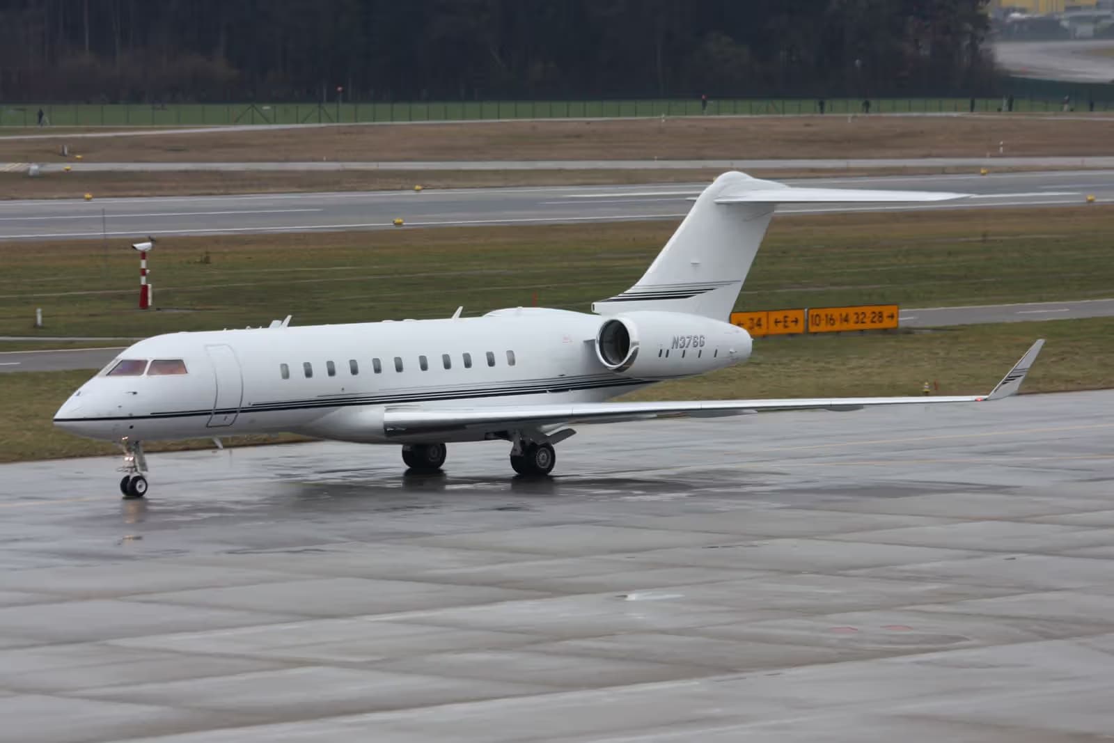 N376G — Business jet