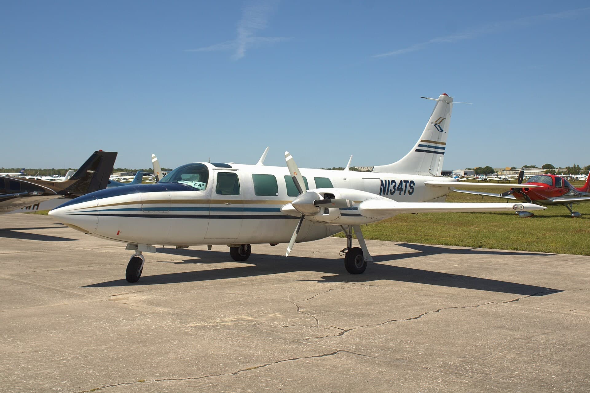N134TS — Twin-engine aircraft