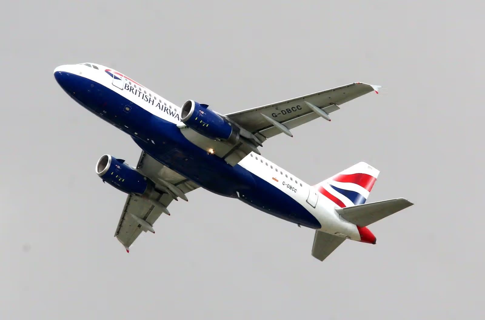 G-DBCC — Twin-engine aircraft