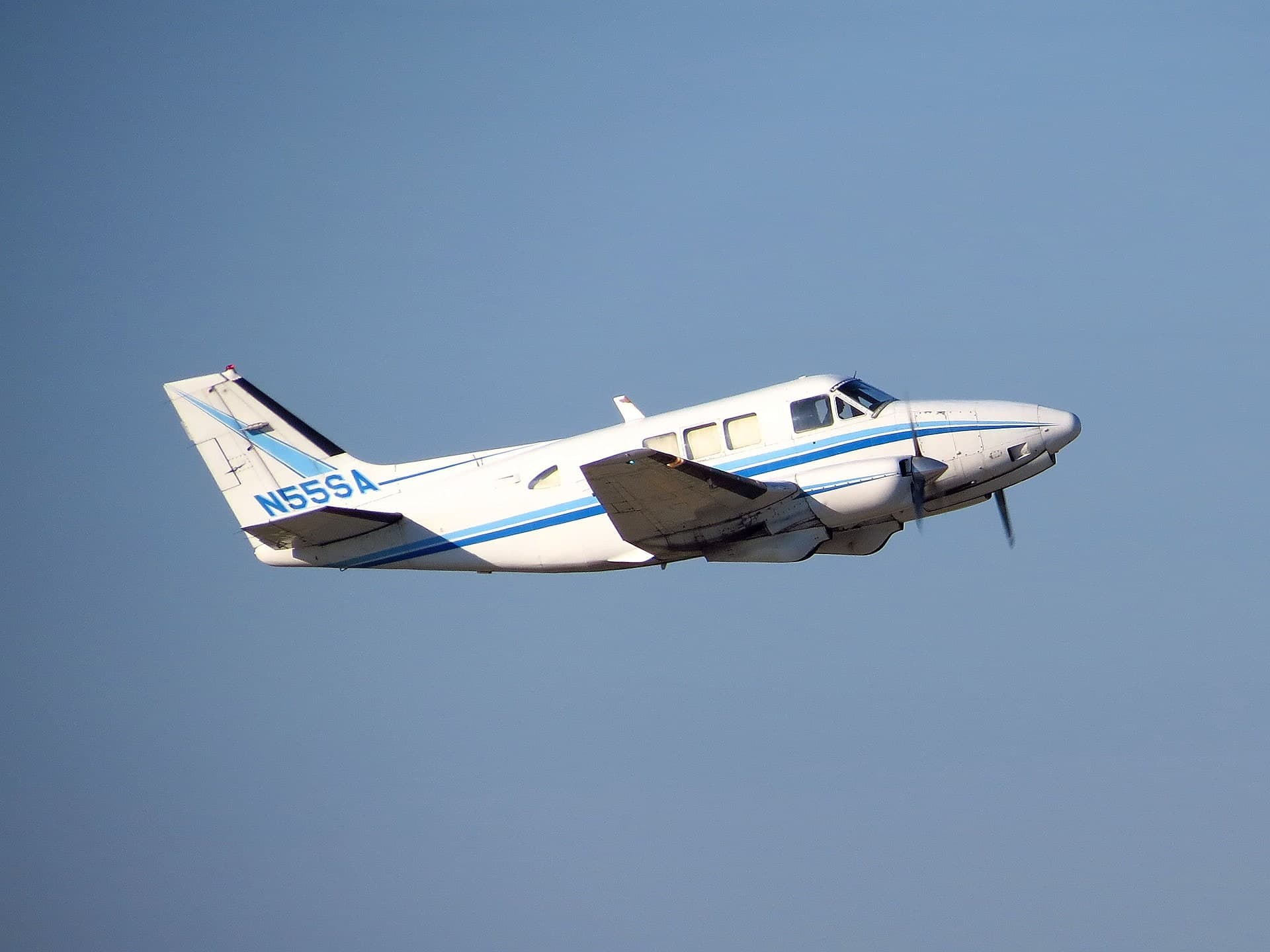 N55SA — Beechcraft