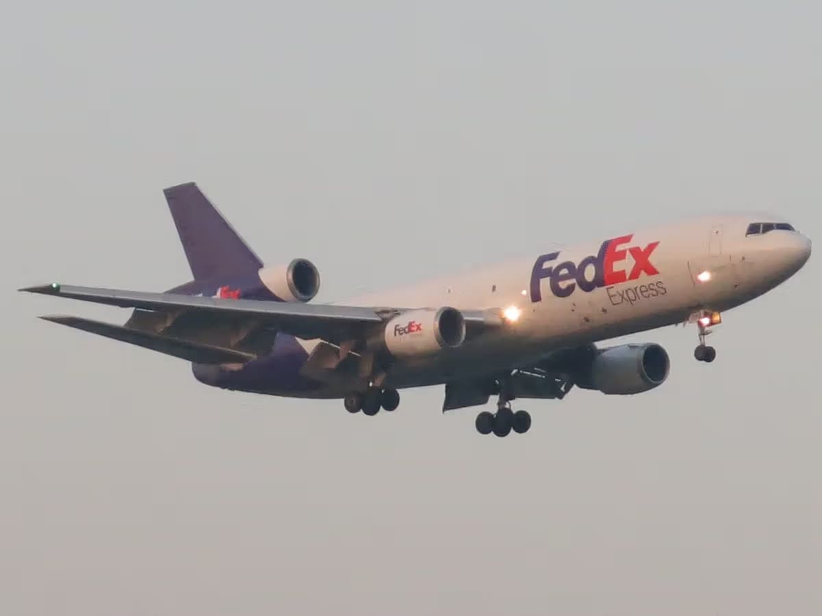 N359FE — Douglas