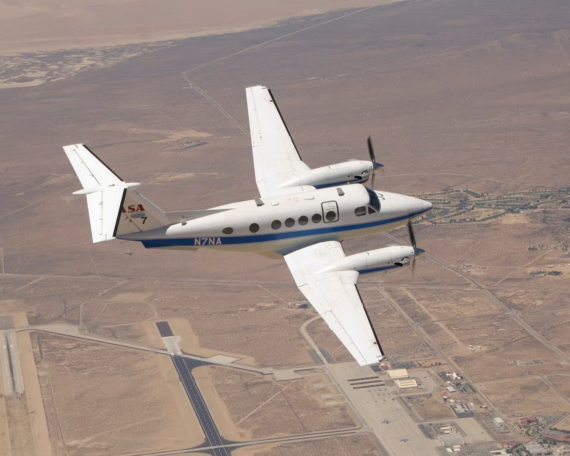 N7NA — Beechcraft