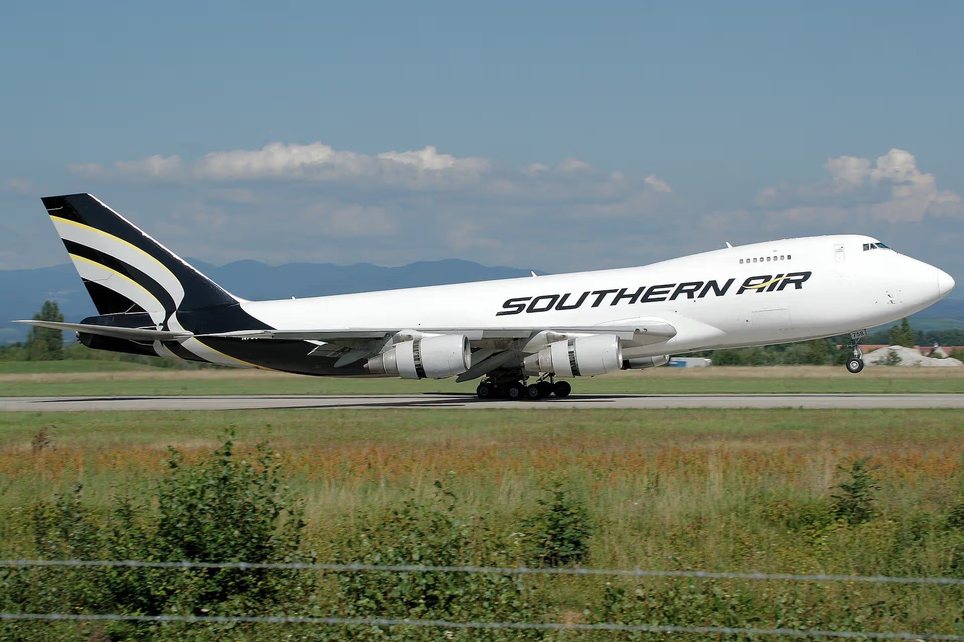 N758SA — Boeing