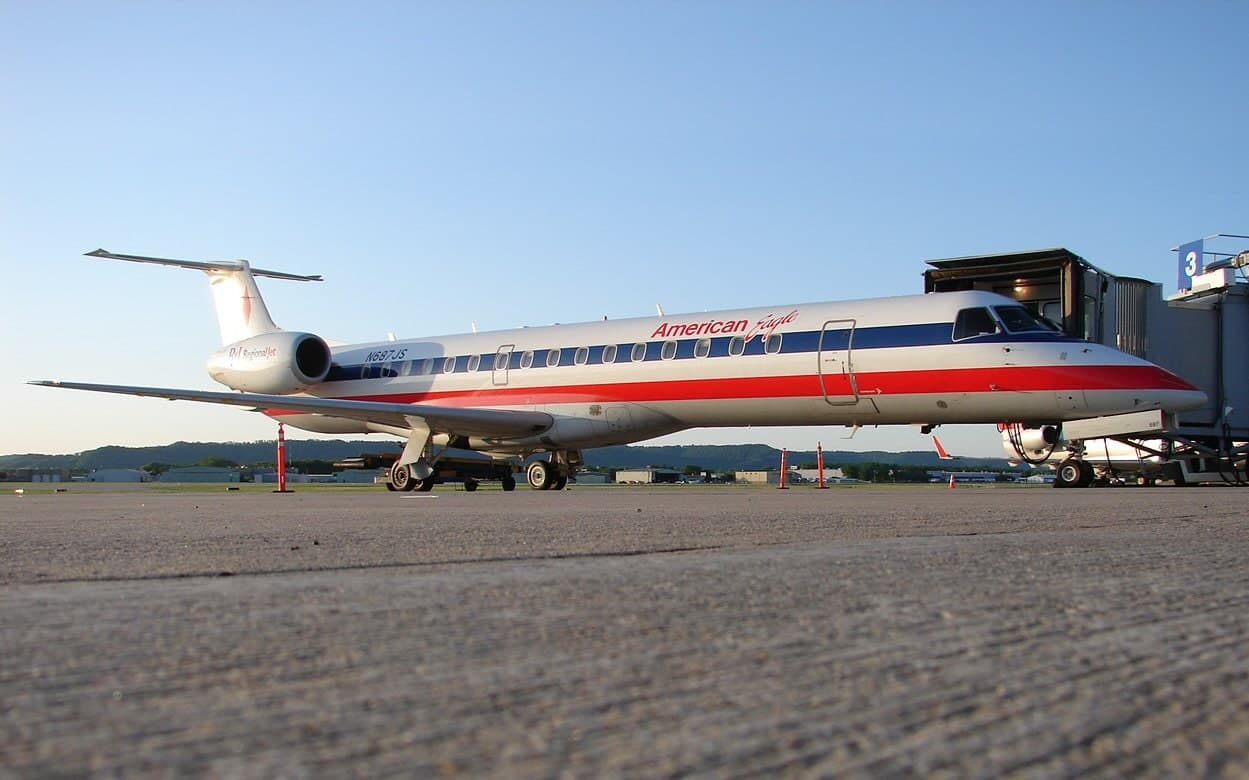 N687JS — Embraer