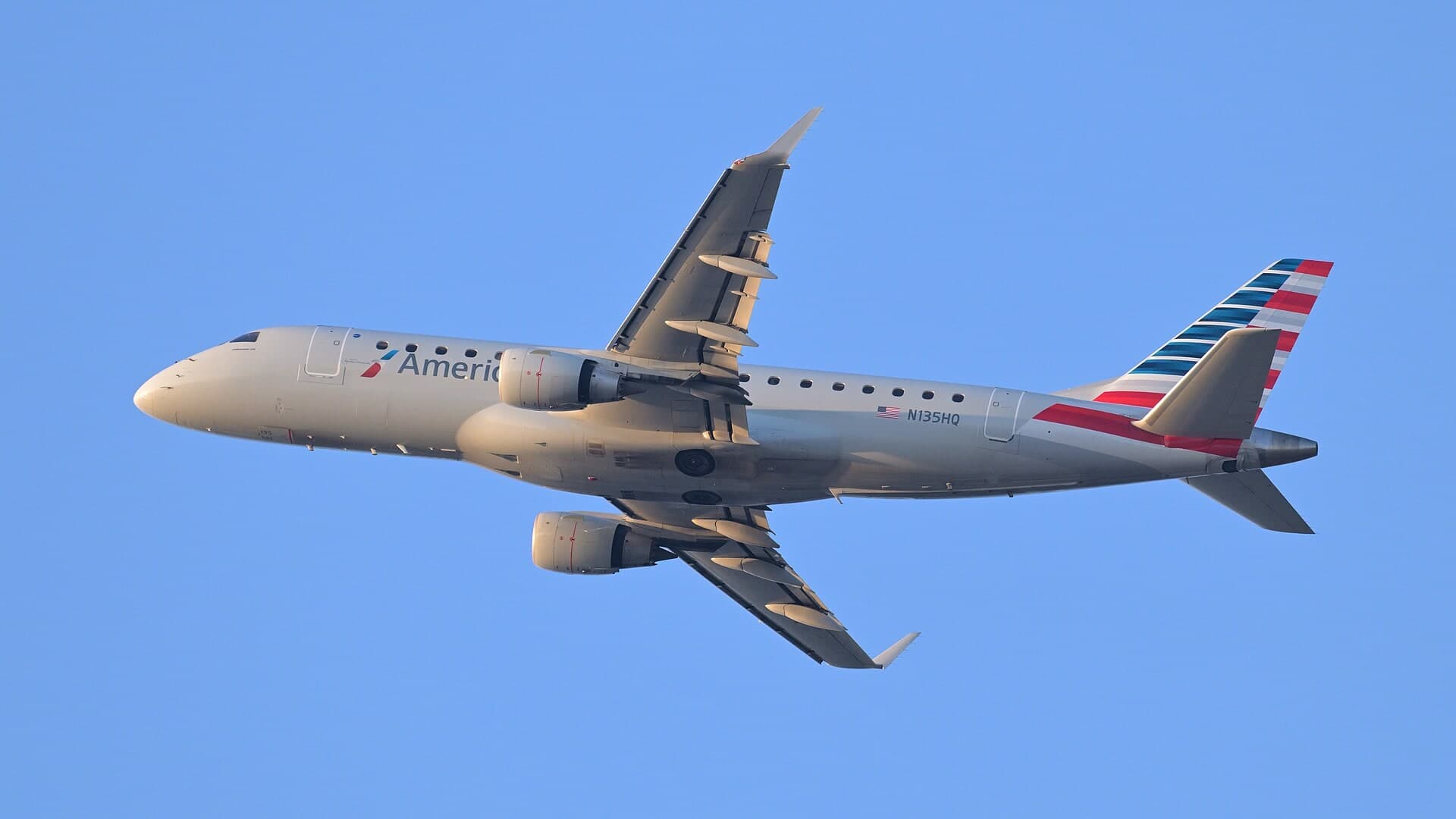 N135HQ — Embraer
