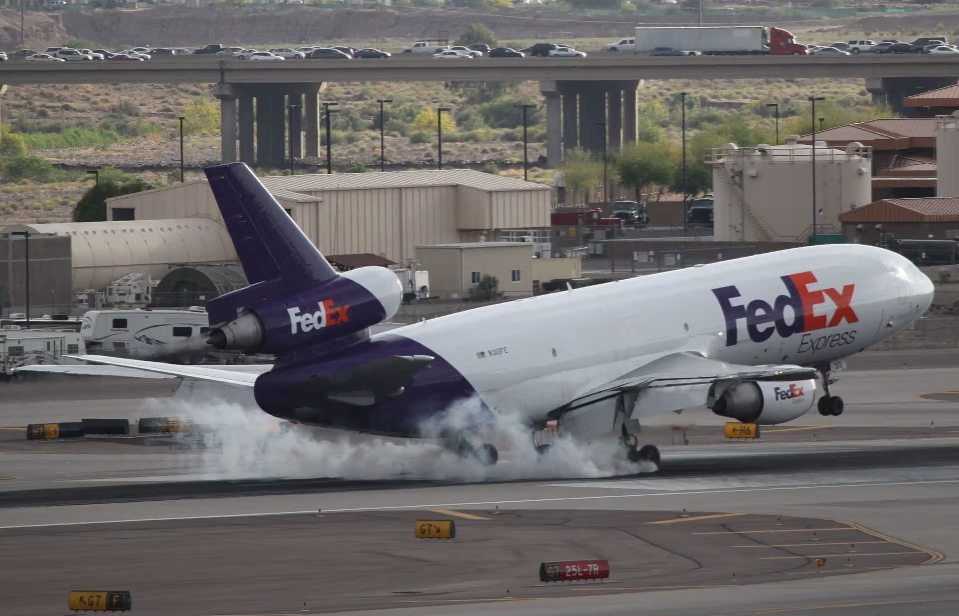 N313FE — Douglas