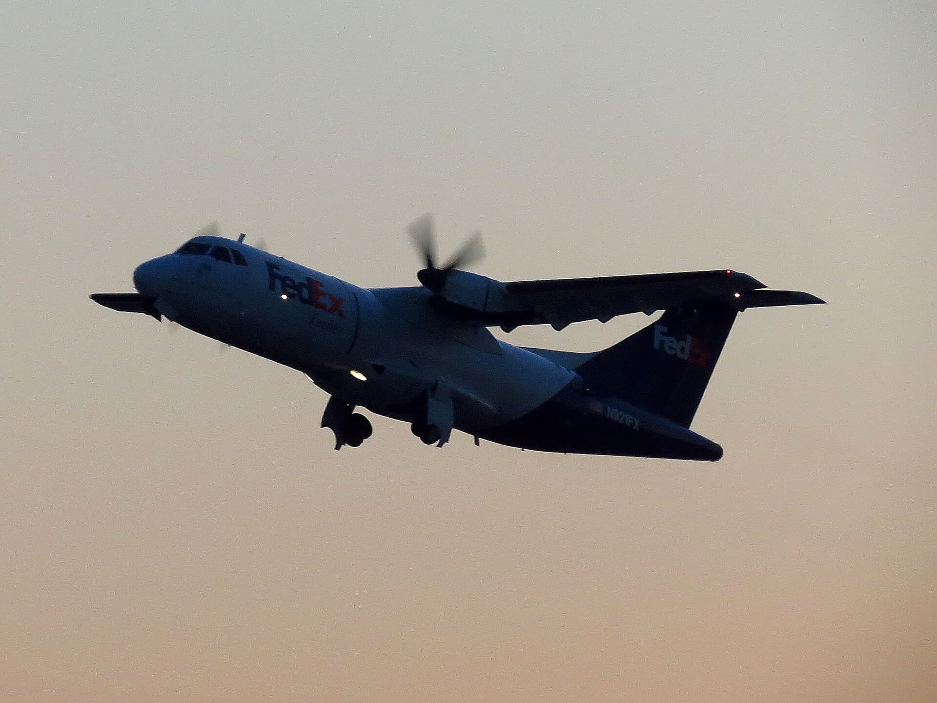 N921FX — Aircraft