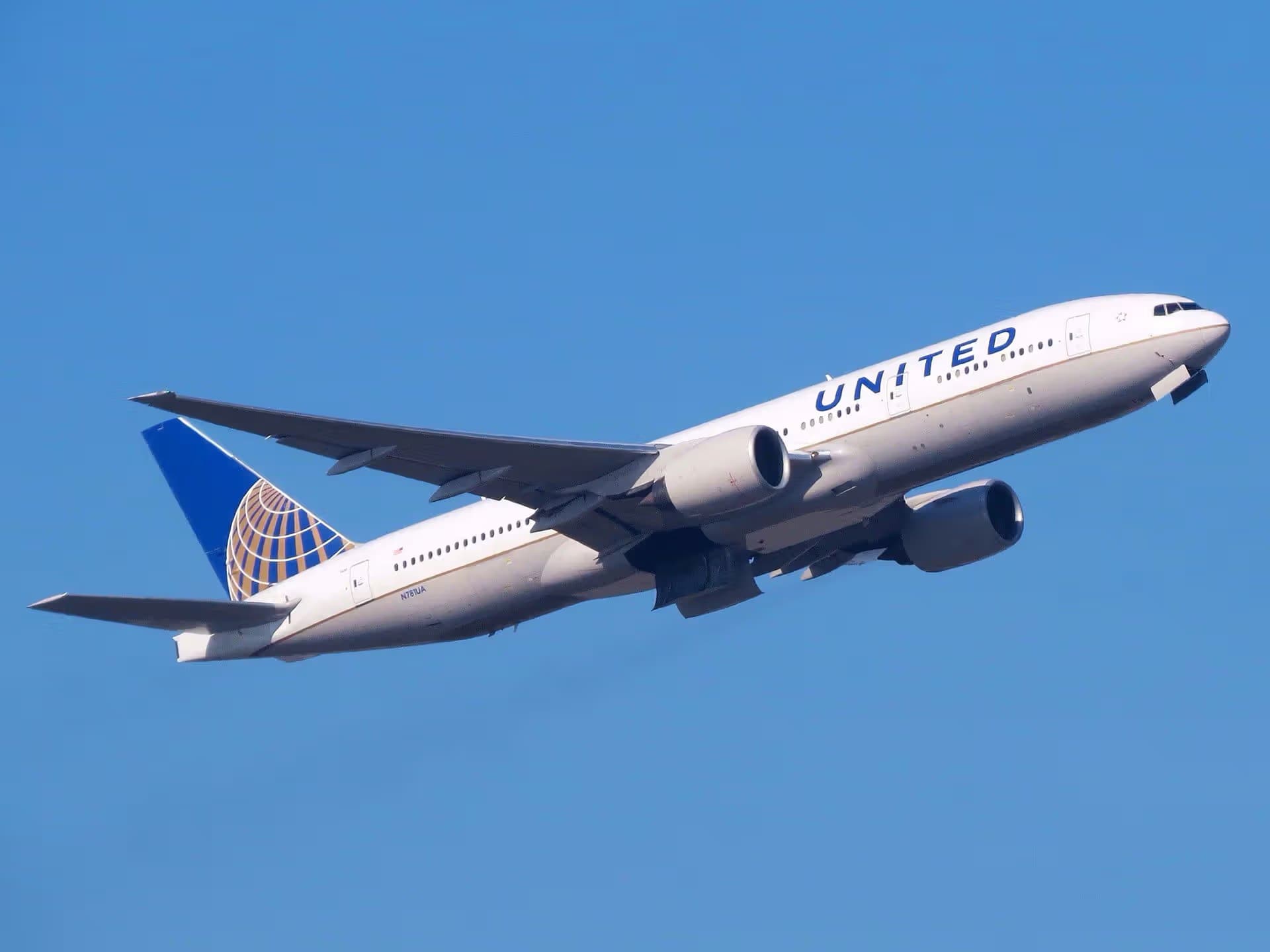 N781UA — Boeing