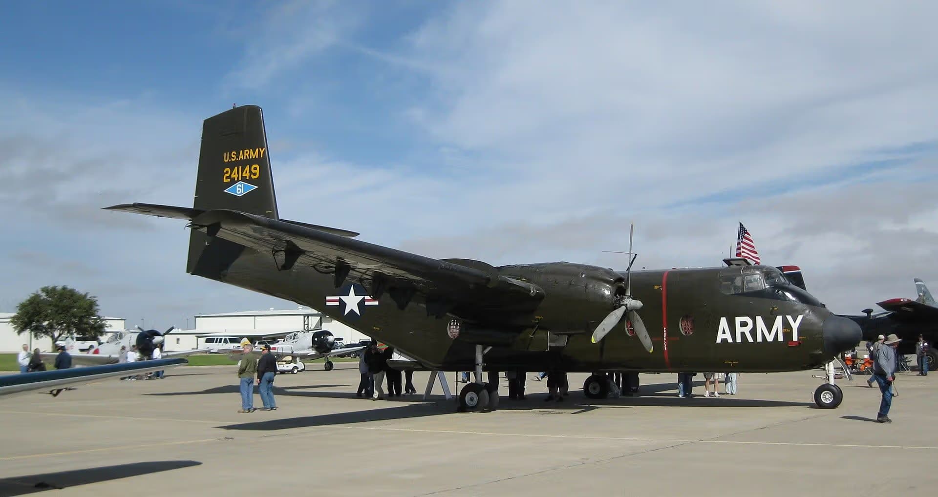 Unidentified — Twin-engine aircraft
