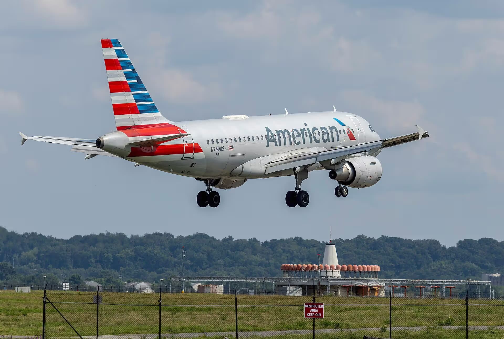 N749US — Airbus