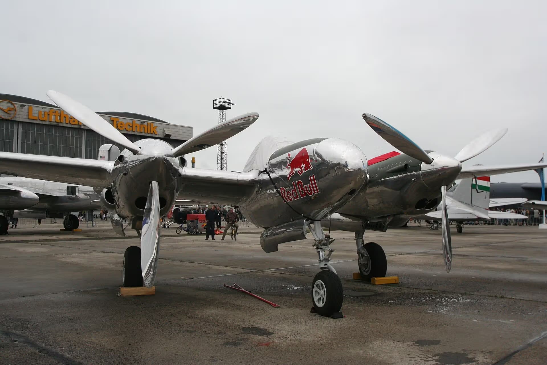 N25Y — Lockheed