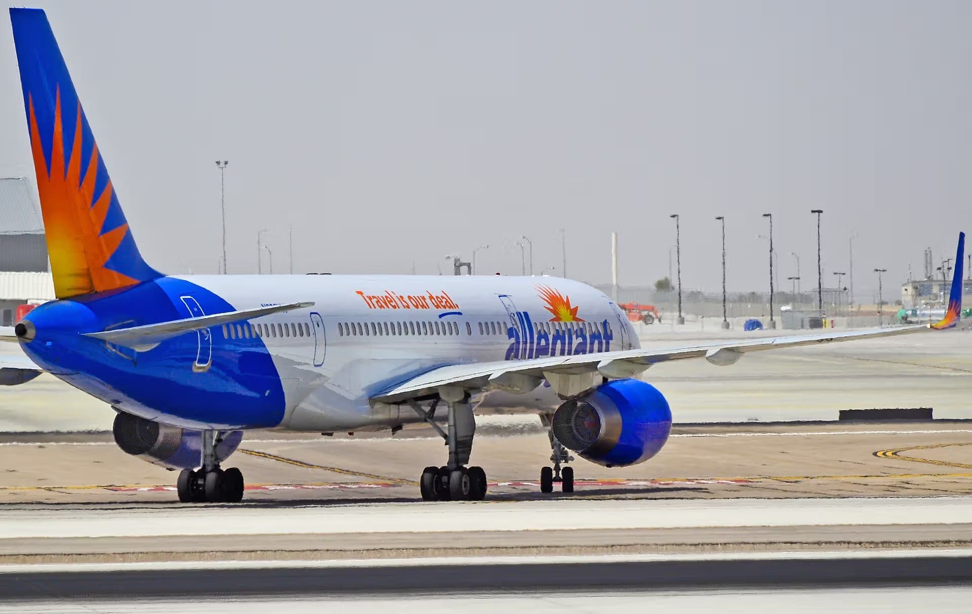N902NV — Twin-engine aircraft