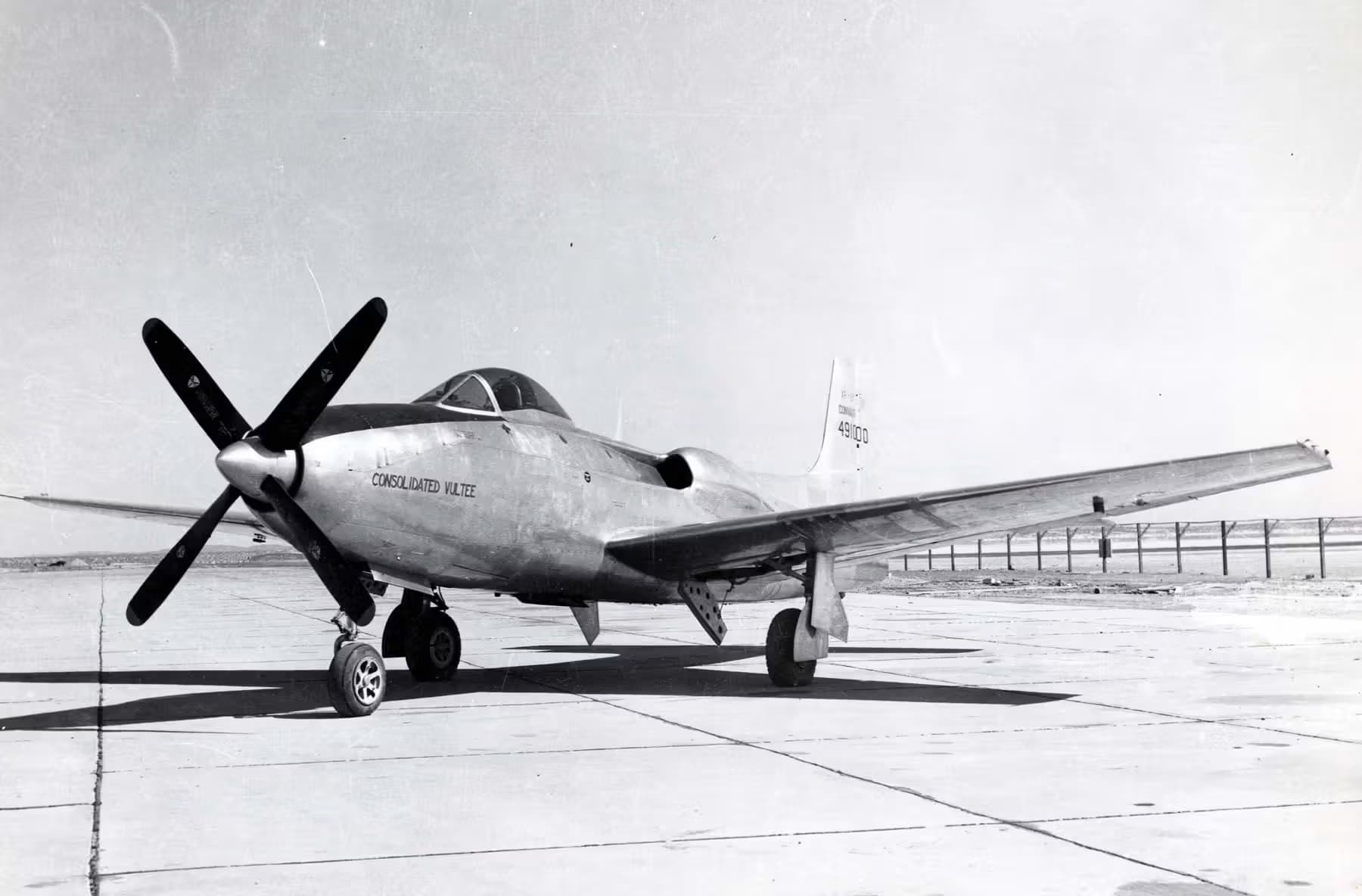 Unidentified — Single-engine aircraft