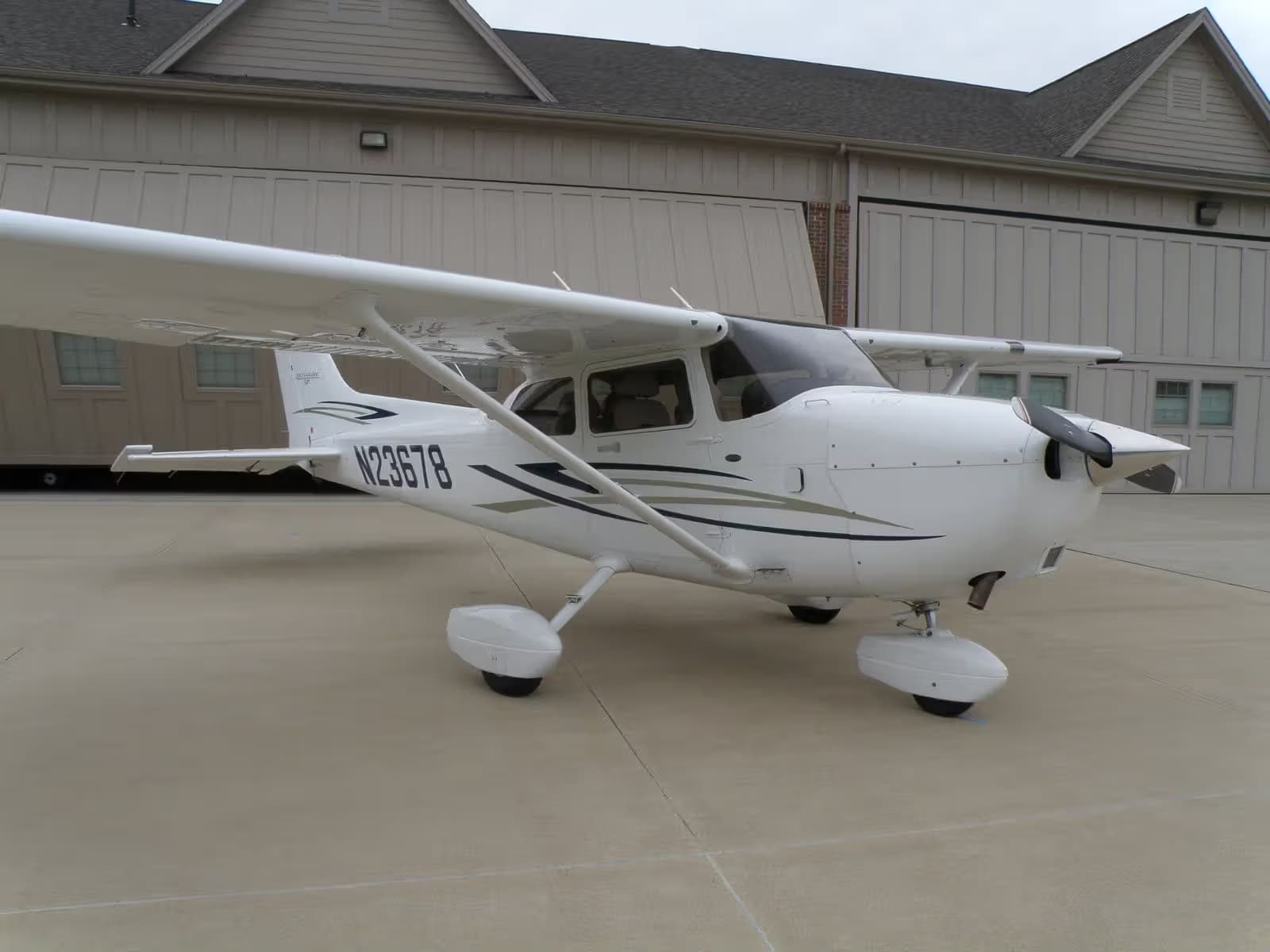 N23678 — Cessna